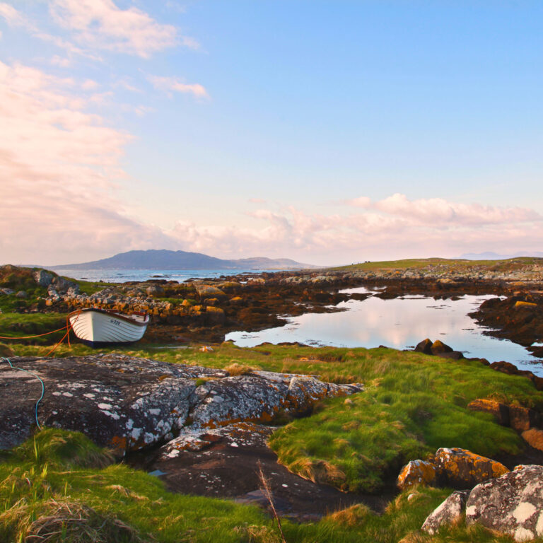 Éire or Irelandshire - Currach Books